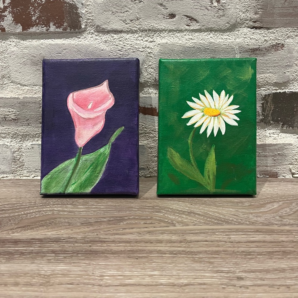 Pair of flowers painting